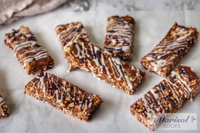 No-Bake Tahini and chocolate Granola Bars