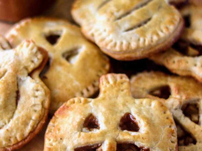 Caramel Apple Pies/ Jack-o-Lantern