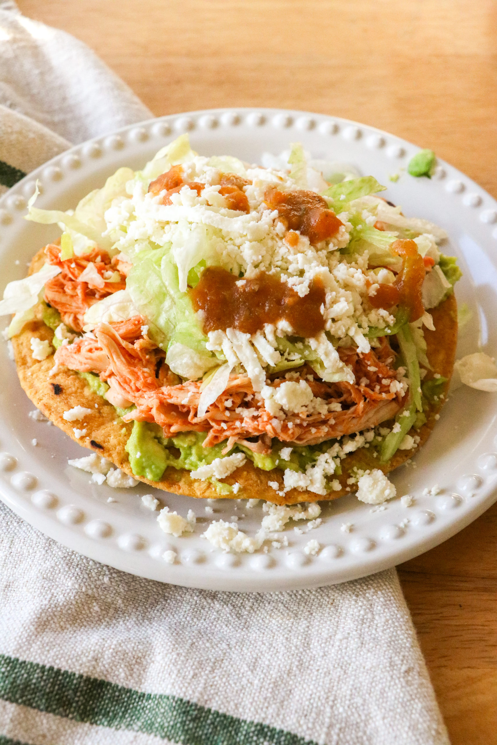 Tostadas con Pollo/ Chicken Tostadas